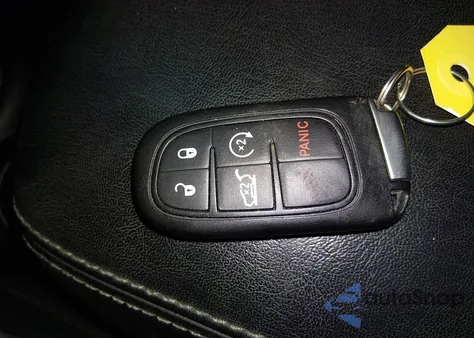 2019 Jeep Cherokee Limited 4X4 из США, поврежденный, VIN 1C4PJMDNXKD194282